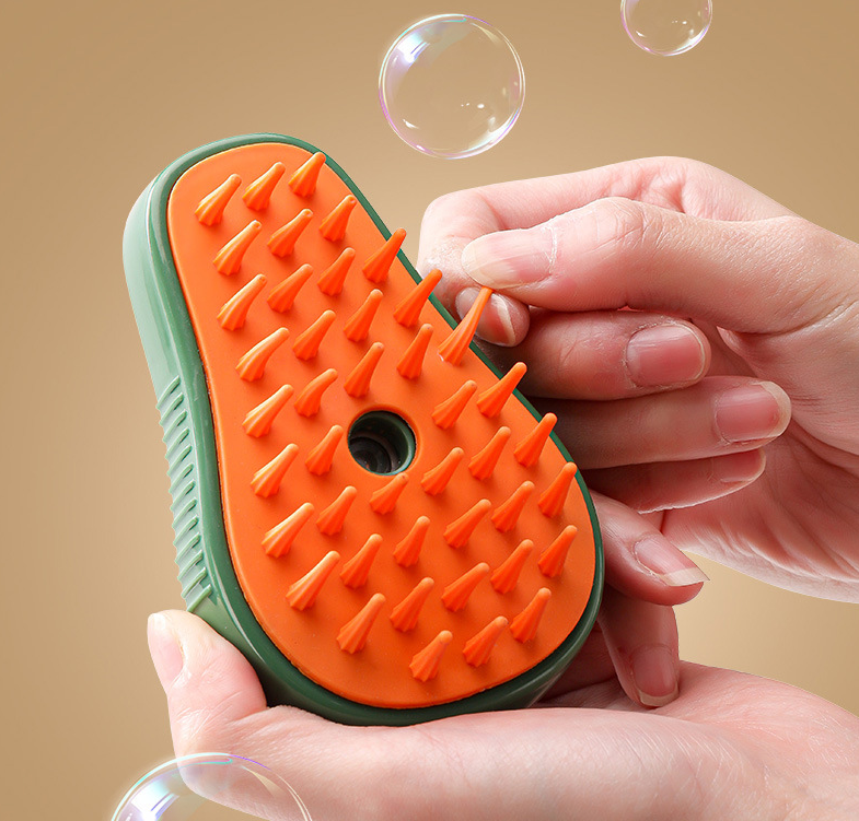 Spray Grooming Brush for Dogs & Cats — Rechargeable Mist Comb