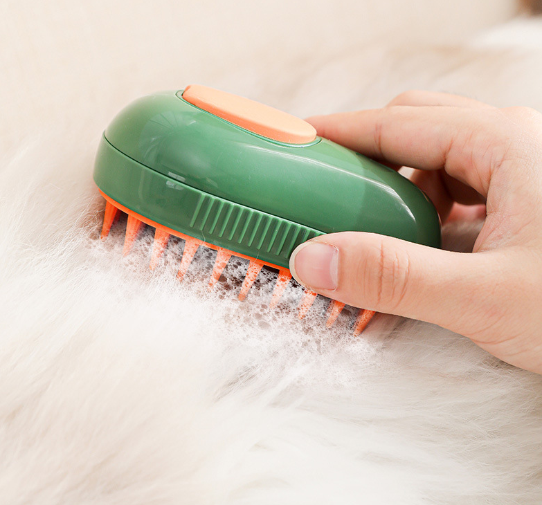 Spray Grooming Brush for Dogs & Cats — Rechargeable Mist Comb