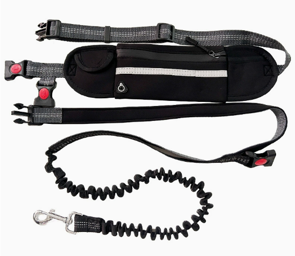 Close-up of the waist pocket for keys, treats and waste bags