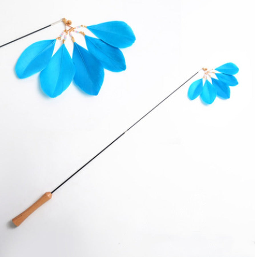 Retractable wooden cat teaser wand with blue feathers